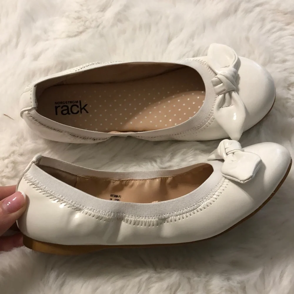 Nordstrom Rack White Bow Flats Dress Shoes